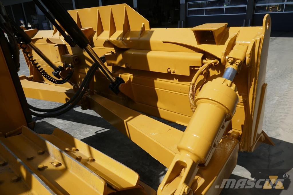 CAT D6 LGP Pásové dozéry