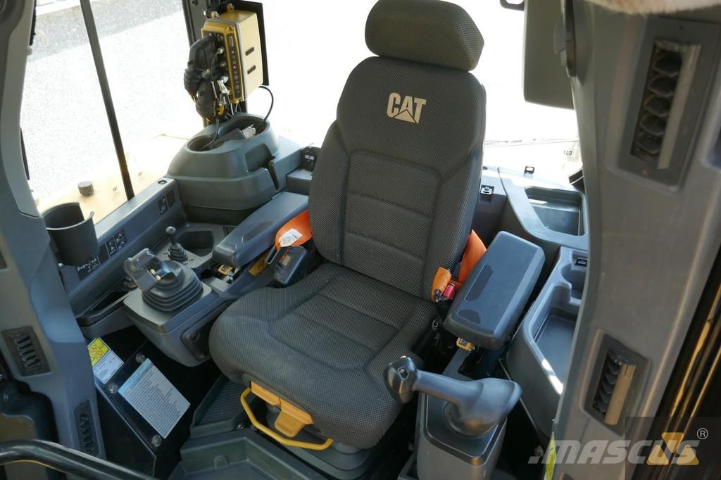 CAT D6 LGP Pásové dozéry