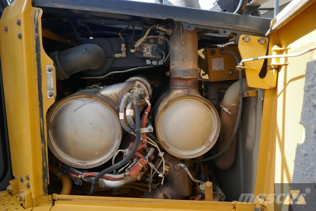 CAT D6 LGP Pásové dozéry