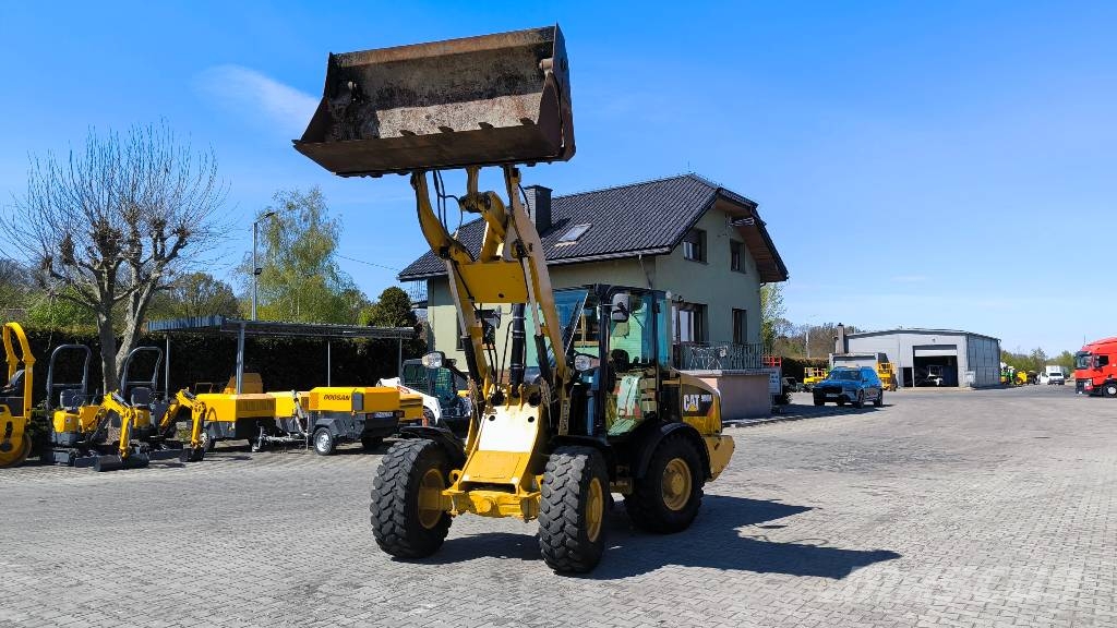 CAT 906 M Ładowarki kołowe
