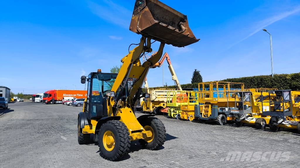 CAT 906 M Ładowarki kołowe