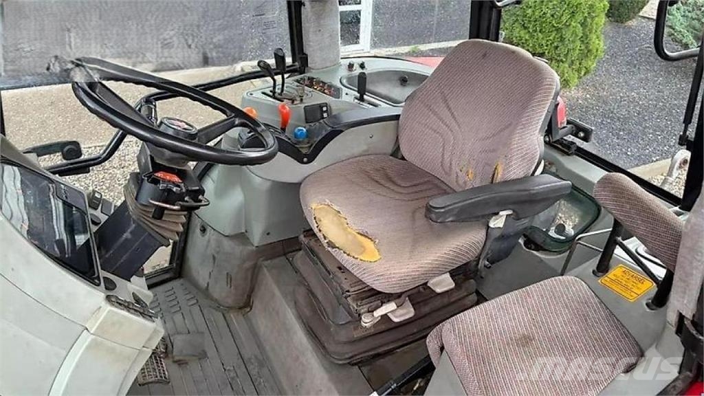 Massey Ferguson 8280 Traktorji