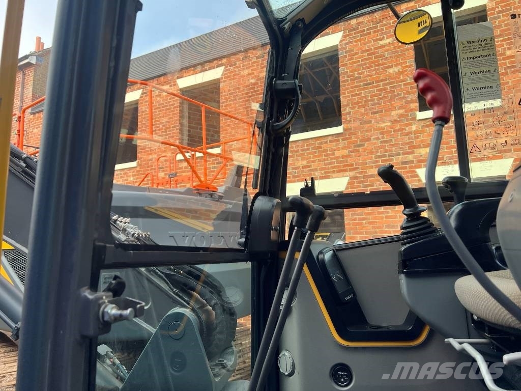 Volvo ECR 88 D Paletli ekskavatörler