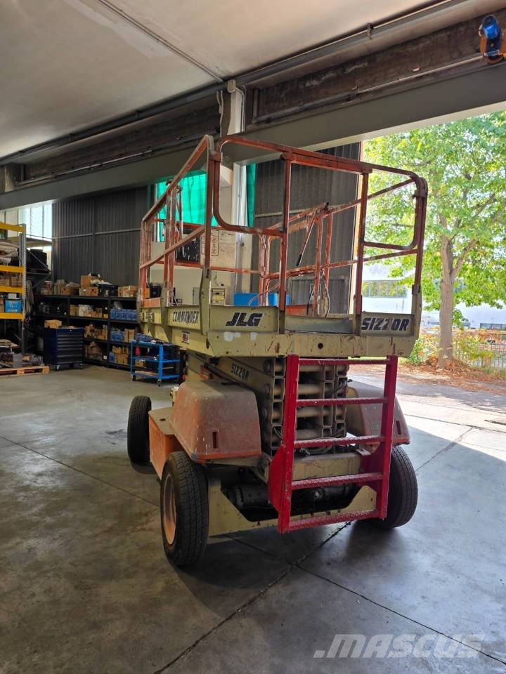 JLG 3369 Šķerveida pacēlāji