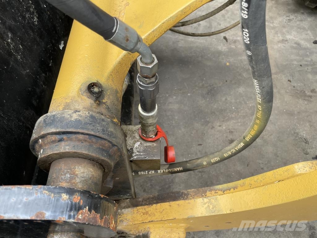 CAT 908M Φορτωτές με λάστιχα (Τροχοφόροι)