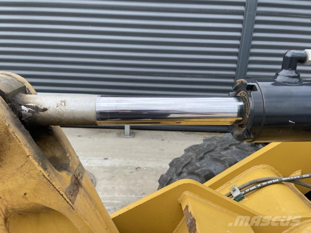 CAT 908M Φορτωτές με λάστιχα (Τροχοφόροι)
