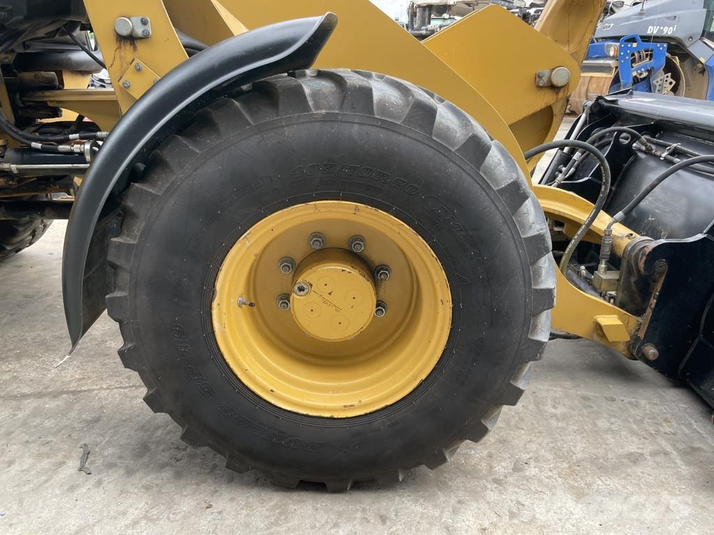 CAT 908M Φορτωτές με λάστιχα (Τροχοφόροι)