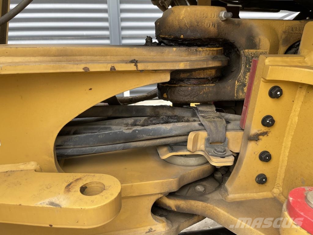 CAT 908M Φορτωτές με λάστιχα (Τροχοφόροι)