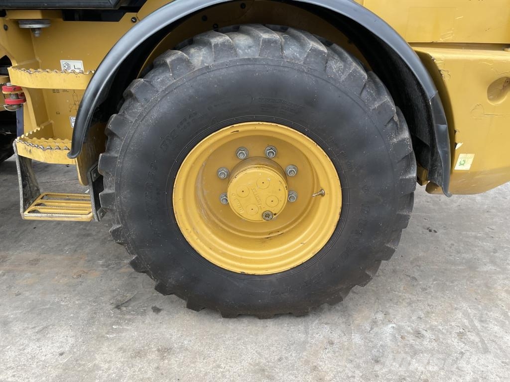 CAT 908M Φορτωτές με λάστιχα (Τροχοφόροι)
