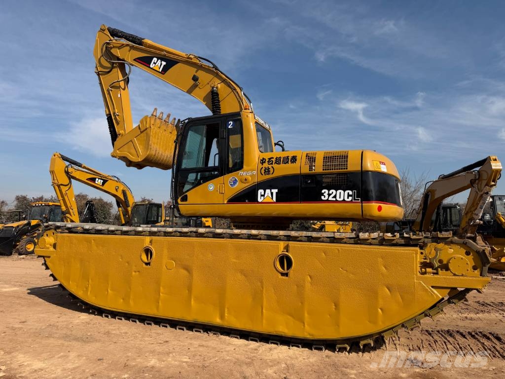 CAT 320C Amphibienbagger