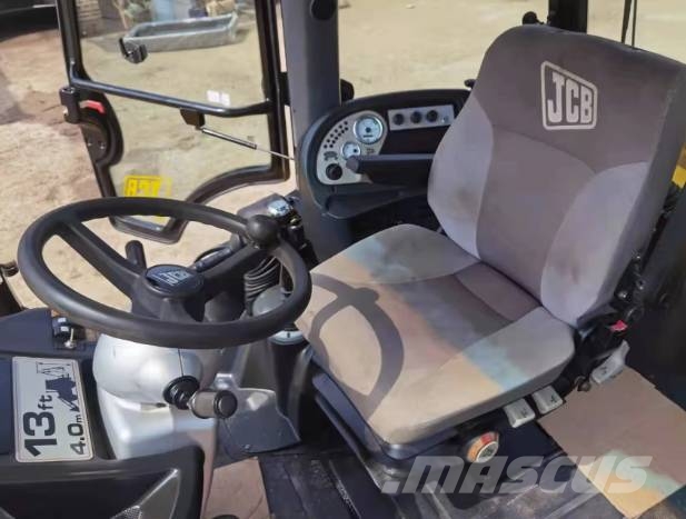 JCB 4CX Ekskavaatorlaadurid