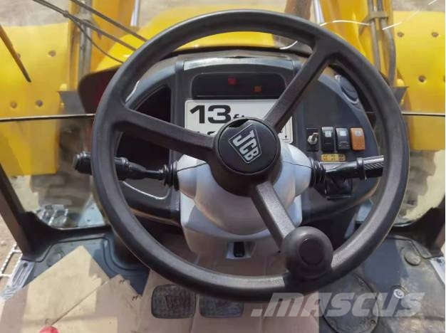 JCB 4CX Ekskavaatorlaadurid