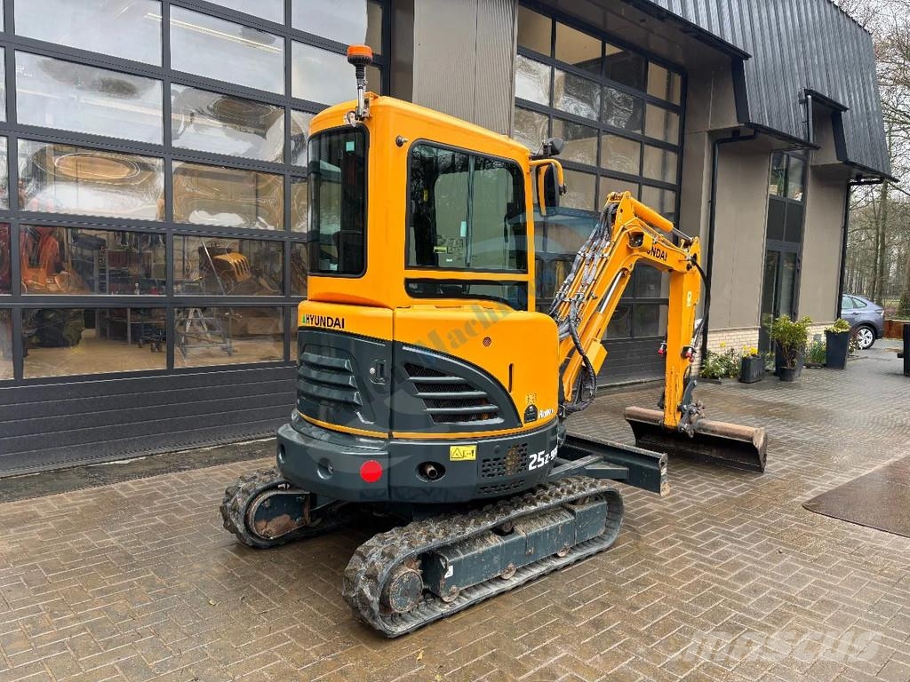 Hyundai Robex 25 Z-9 AK Mini excavators < 7t (Mini diggers)