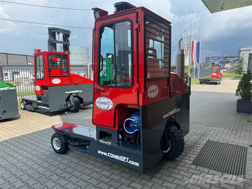 Combilift C4000 / LPG / Perfect condition Montacargas de 4 vías
