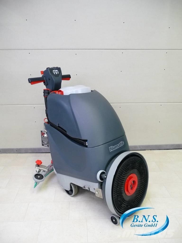  Numatic  Scheuersaugmaschine TGB 3045 扫地机