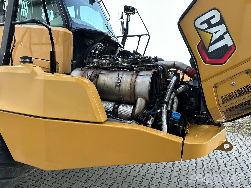 CAT VOLVO BELL 730 Dumper - Knickgelenk
