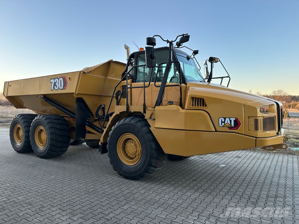 CAT VOLVO BELL 730 Dumper - Knickgelenk