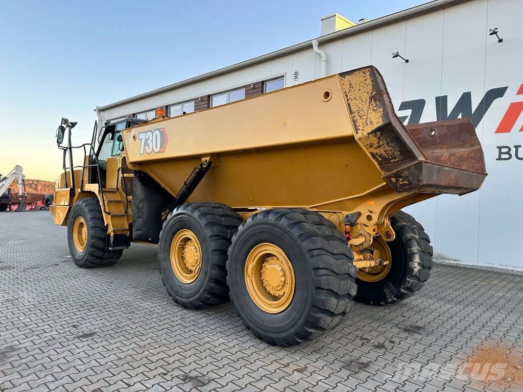 CAT VOLVO BELL 730 Dumper - Knickgelenk