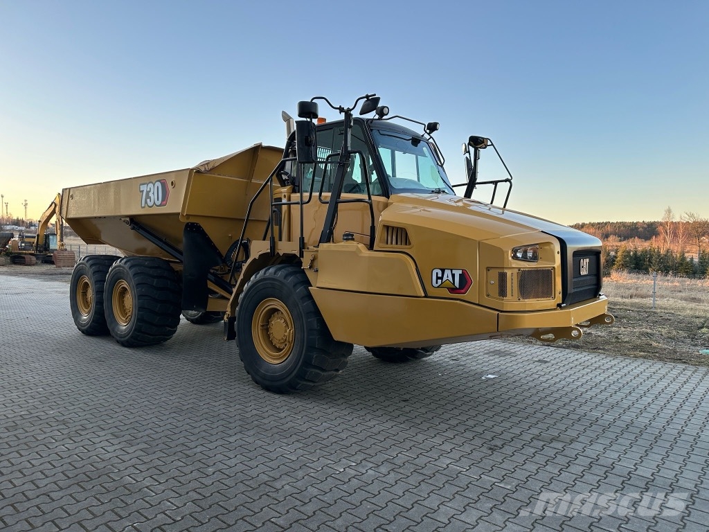 CAT VOLVO BELL 730 Dumper - Knickgelenk
