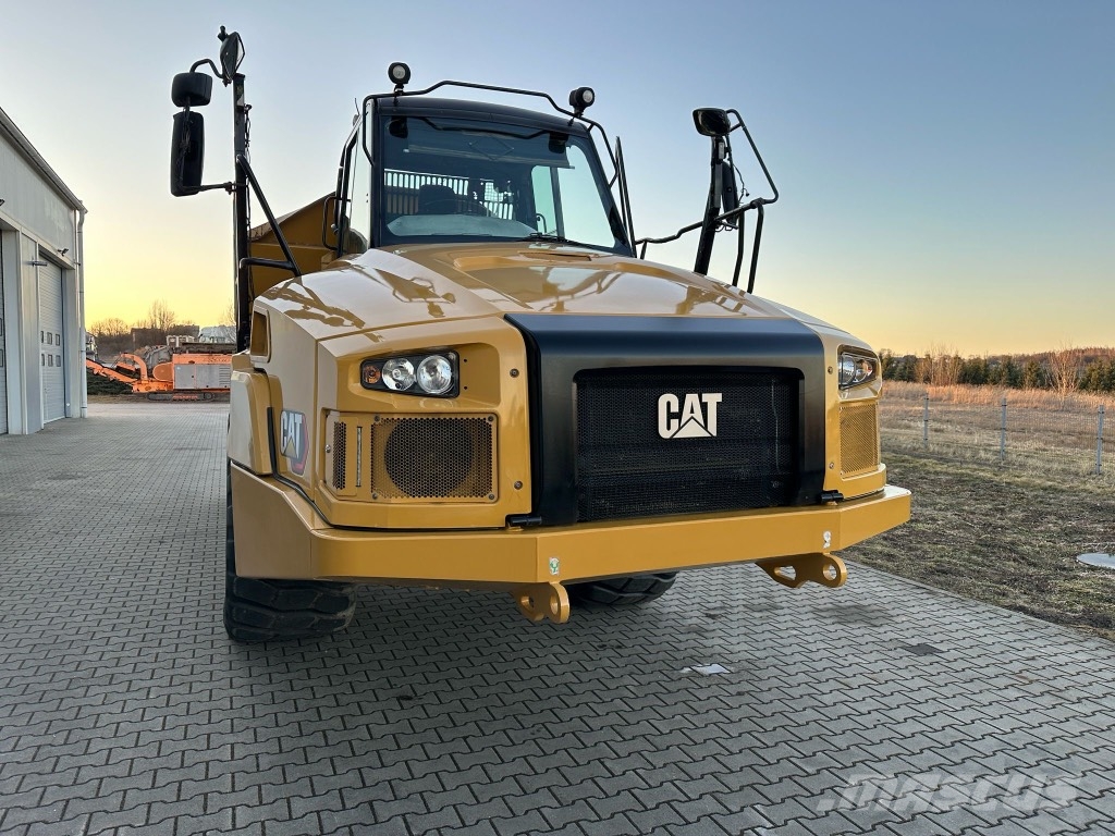 CAT VOLVO BELL 730 Dumper - Knickgelenk