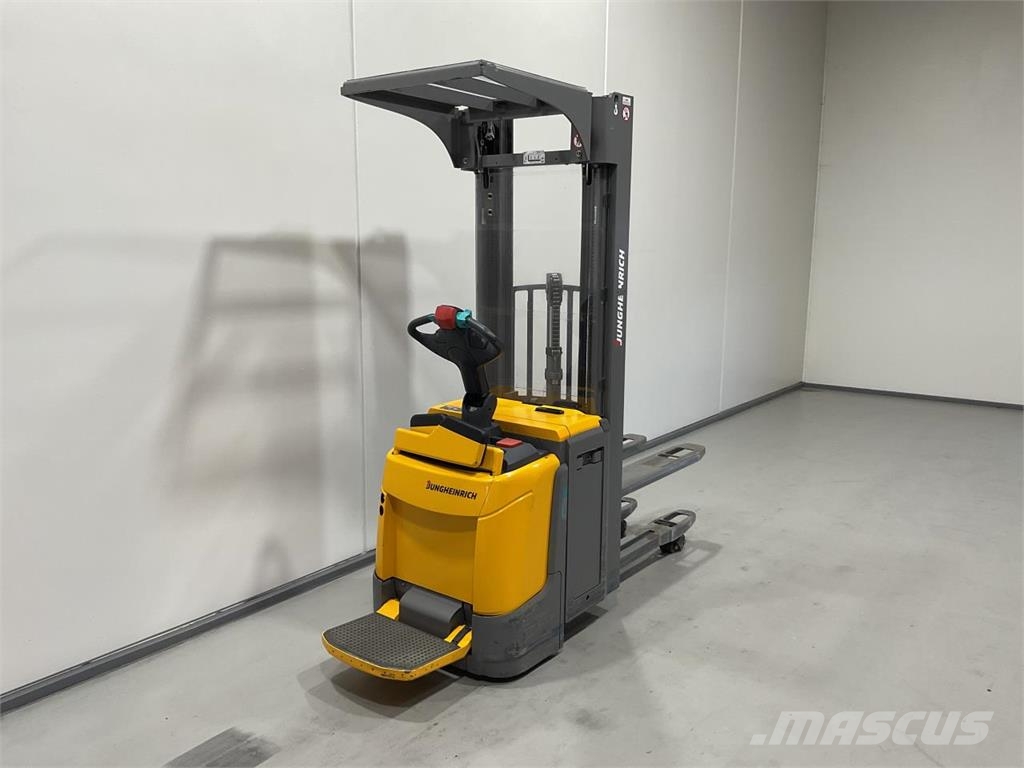 Jungheinrich ERC 216Z Platvormiga virnastajad