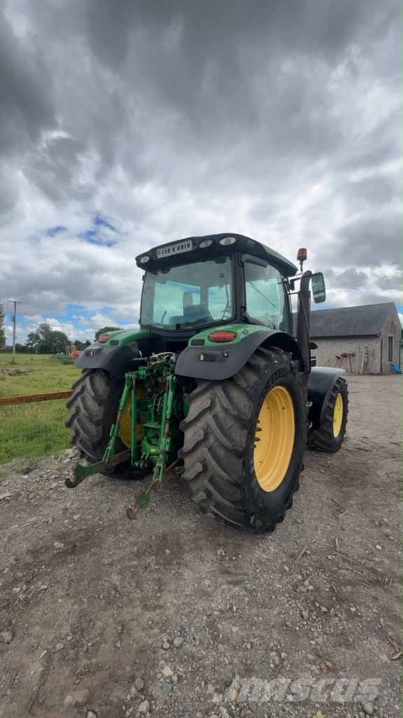 John Deere 6150 R الجرارات