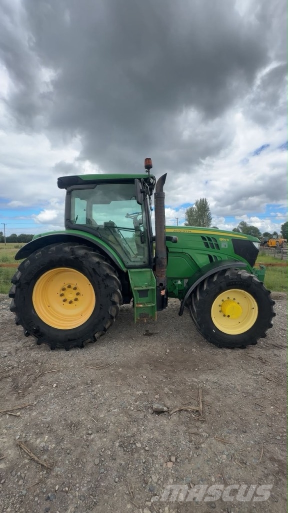 John Deere 6150 R الجرارات