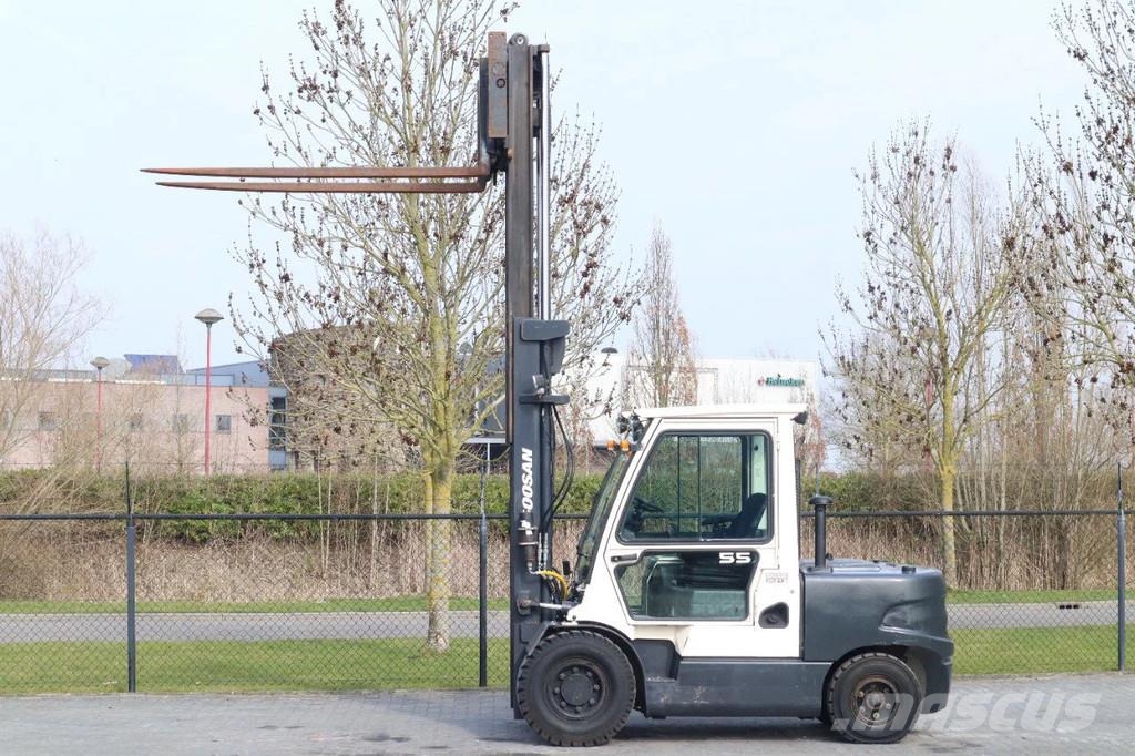 Doosan D55C-5 | 5500 KG | SIDESHIFT | POSITIONERS Diiseltõstukid