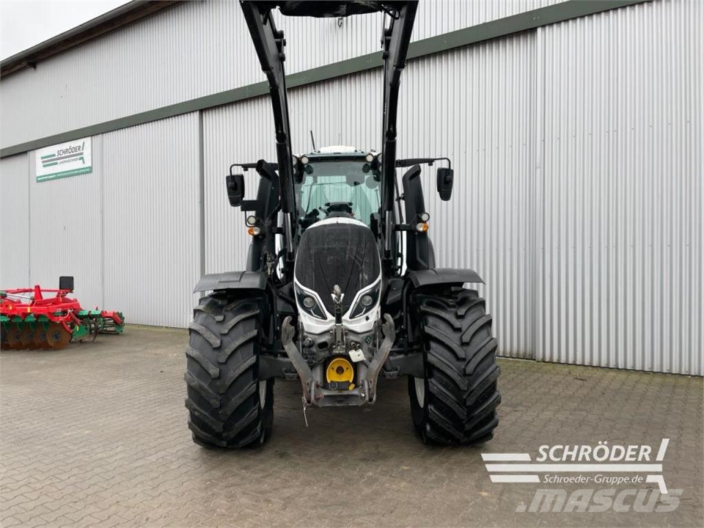Valtra T 174 ED SMARTTOUCH | RTK | UNLIMITED Tractores
