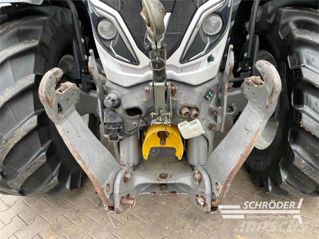 Valtra T 174 ED SMARTTOUCH | RTK | UNLIMITED Tractores