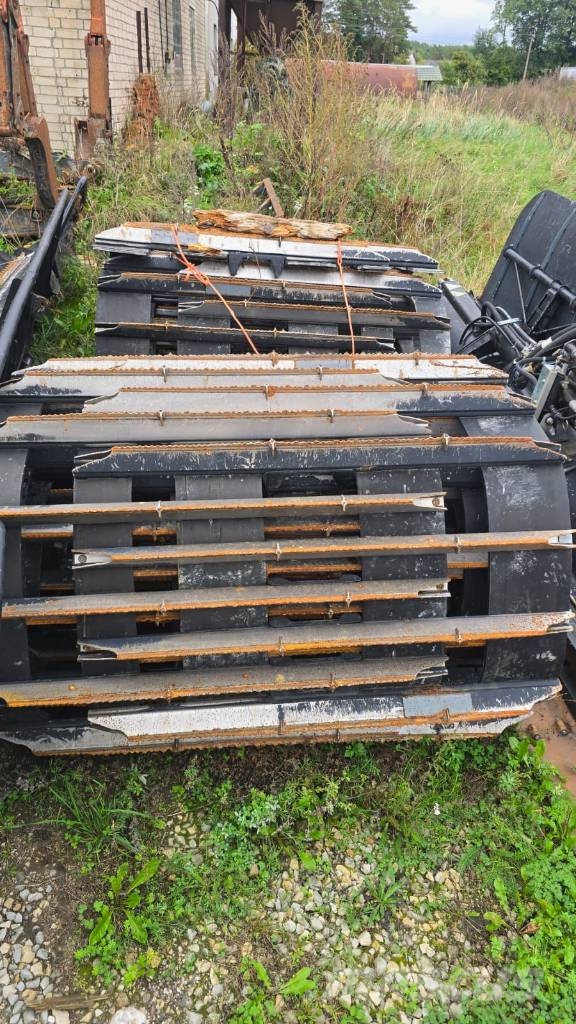 Prinoth/Pisten bully Everest Tracks, chains and undercarriage
