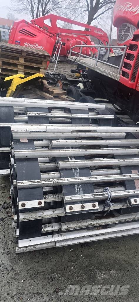 Prinoth/Pisten bully Everest Tracks, chains and undercarriage