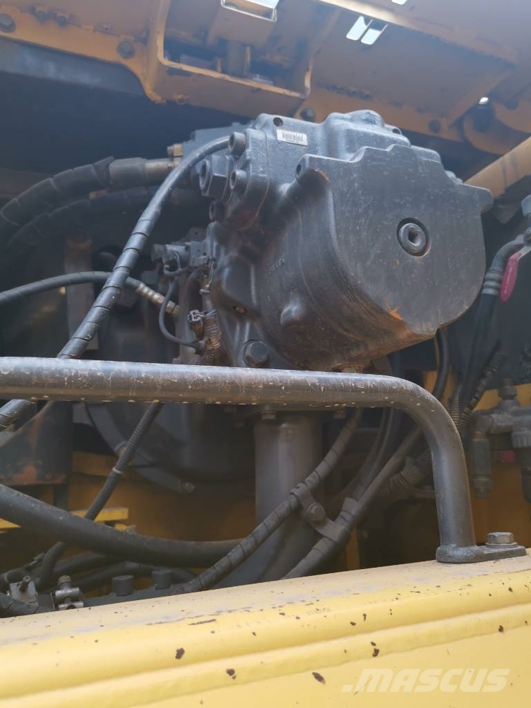 Komatsu PC 450 LC-7 Crawler excavators