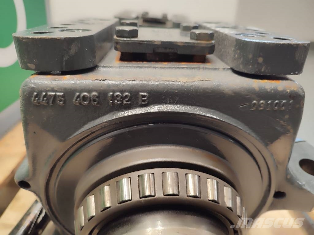  Steering knuckle 4475406192 Hub 4475407037 Fendt 7 轴