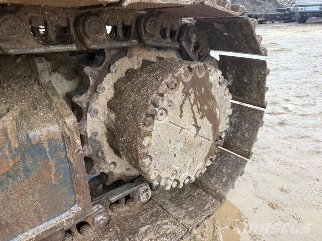 Komatsu PC 240 NLC Εκσκαφείς με ερπύστριες