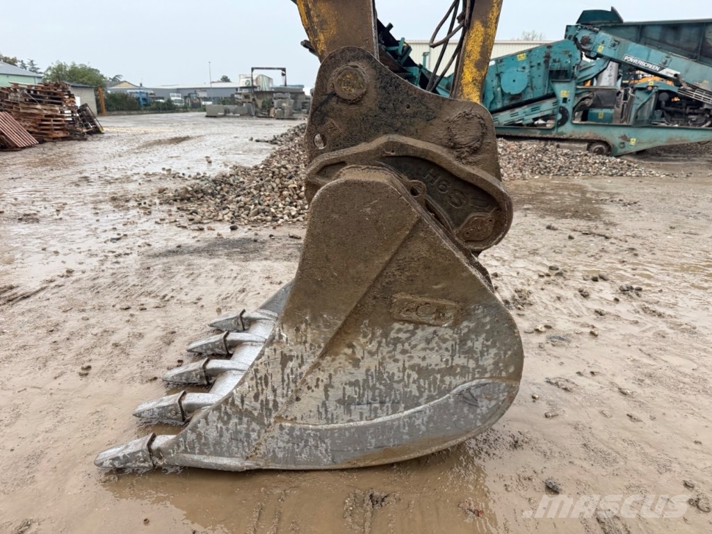 Komatsu PC 240 NLC Εκσκαφείς με ερπύστριες