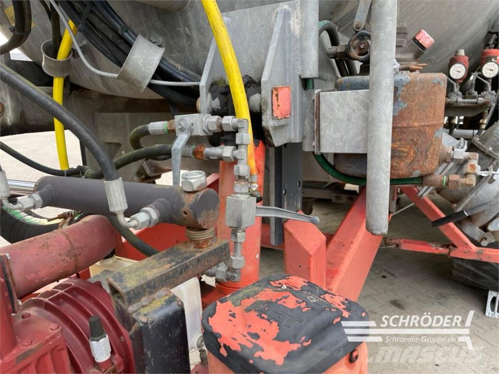 Briri VTTW 18000 | BOMECH FARMER 15 Sivi gübre ve ilaç tankerleri