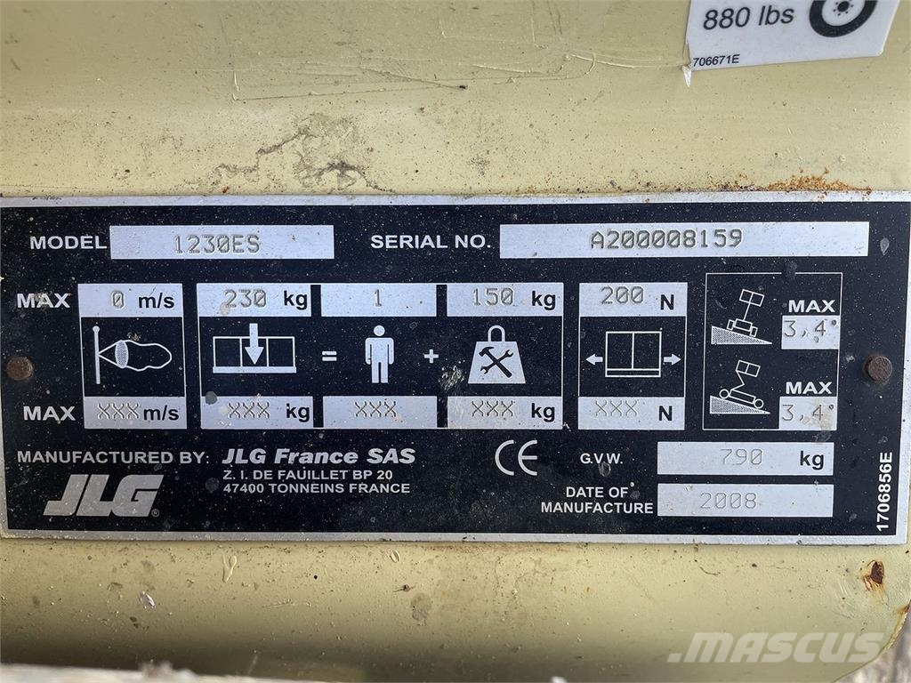 JLG 1230ES Articulated boom lifts