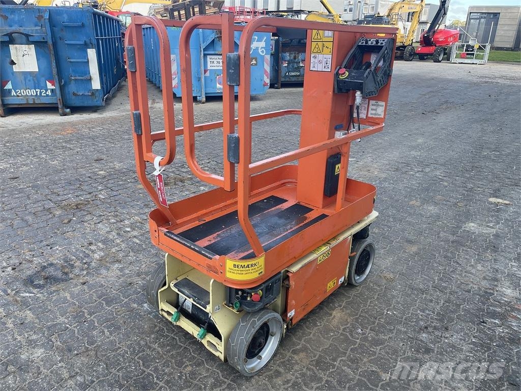 JLG 1230ES Articulated boom lifts