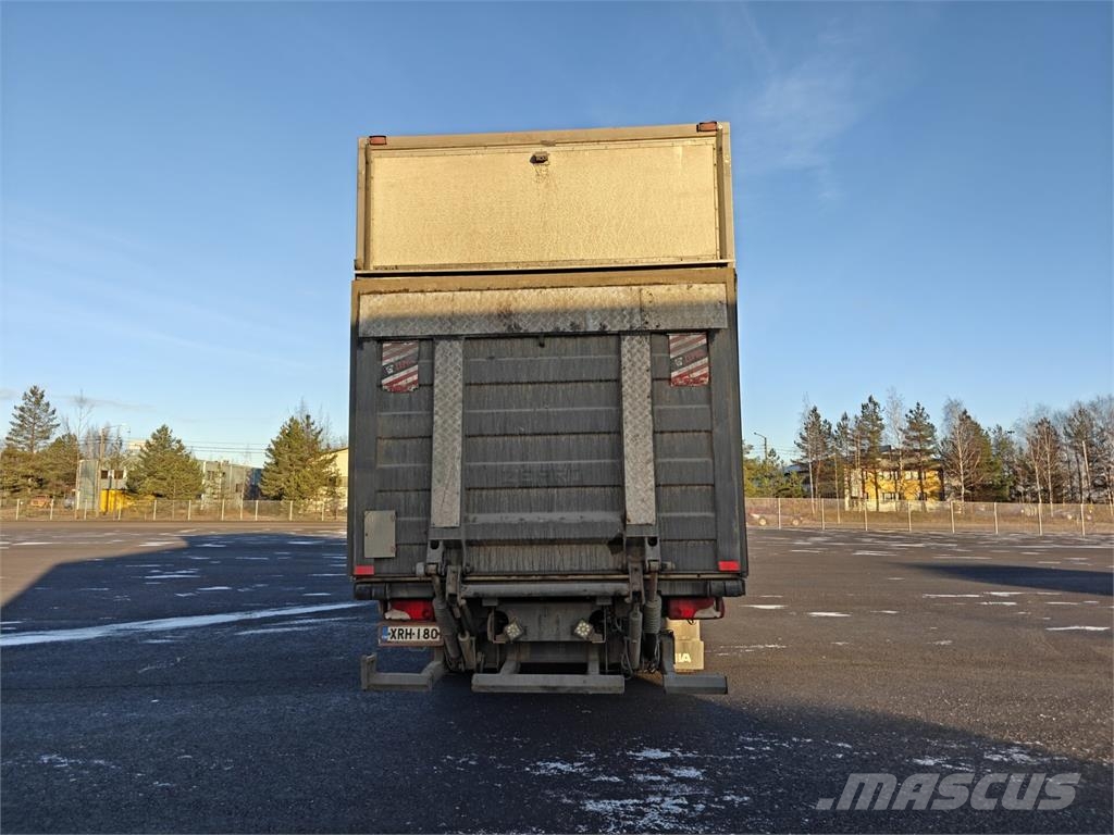 Scania P 230 탑차 트럭