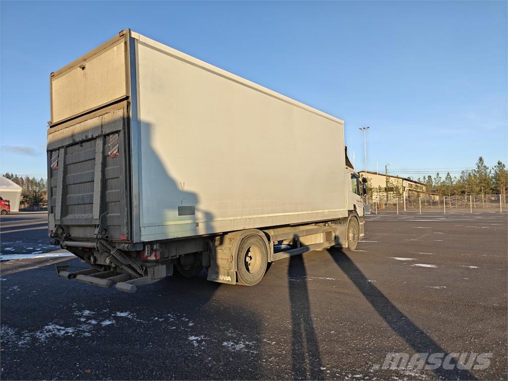 Scania P 230 탑차 트럭