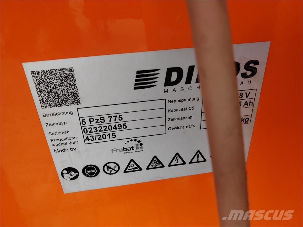 Dimos ESS25/36 P-PU Schubmastatpler شاحنة مناولة