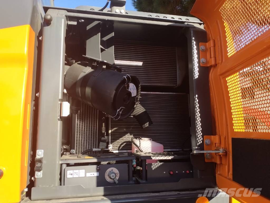 Develon DX 165 WR-7 Wielgraafmachines