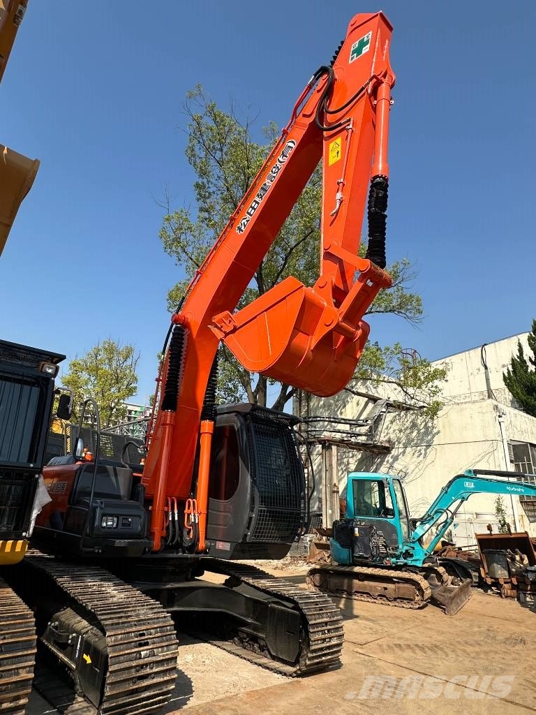 Hitachi ZX 200 Raupenbagger