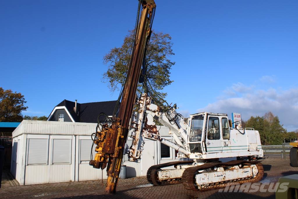 Liebherr R 942 Mašine za zabijanje stubova