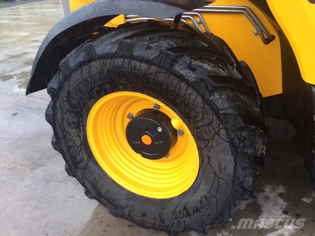 JCB 542-70 agri super Poljoprivredni teleskopski utovarivači