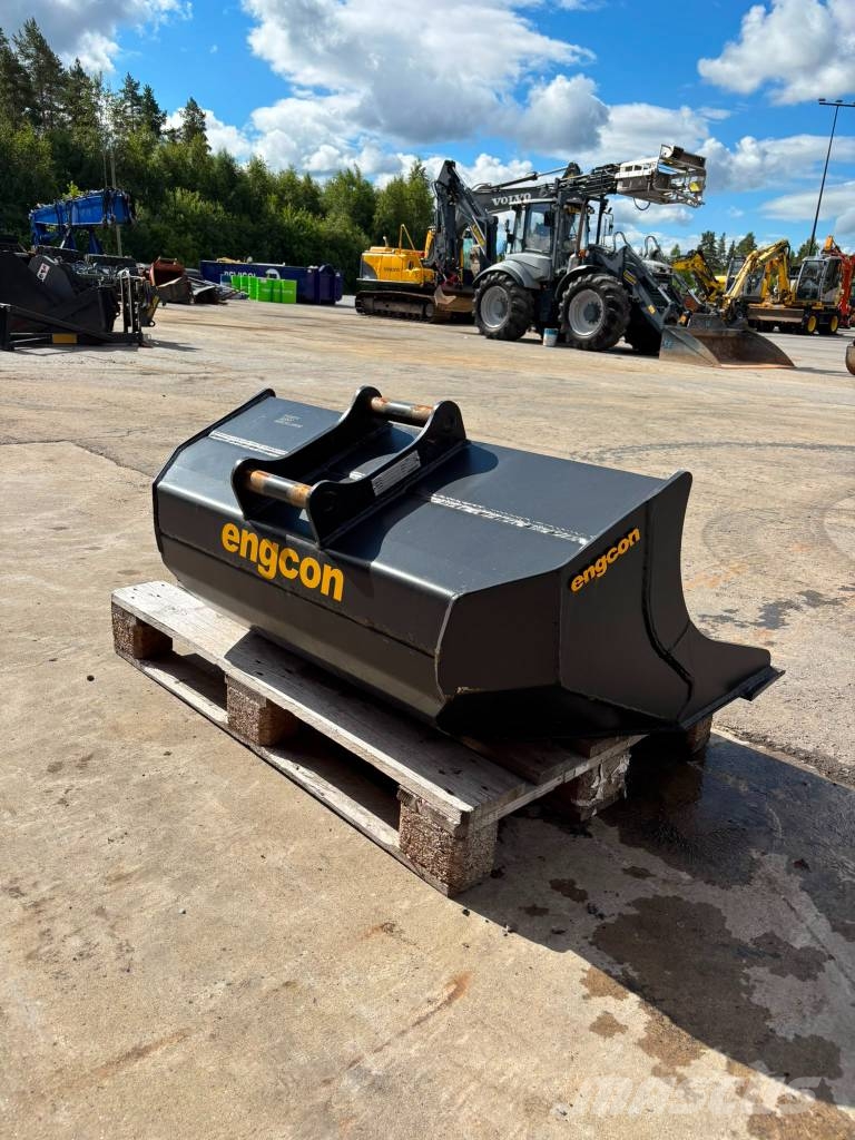 Engcon Tilt Luiskakauha 1200mm / 250L S40 Cucharones