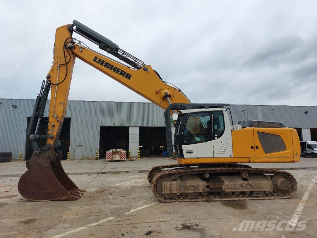 Liebherr R936LC Gravemaskiner på larvebånd