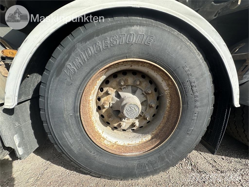 Mercedes-Benz 963-0-C Sattelzugmaschinen