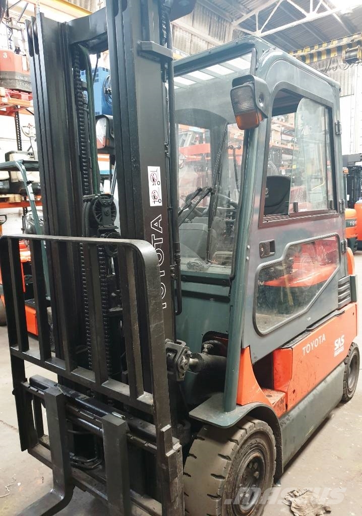 Toyota 7 FBMF 25 Electric forklifts